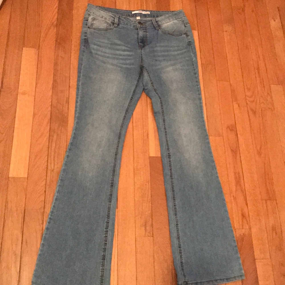 BONGO Bootcut Jeans